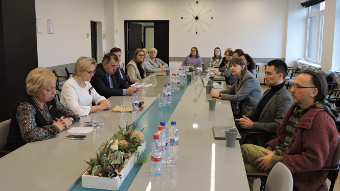 Akadēmiskās brokastis