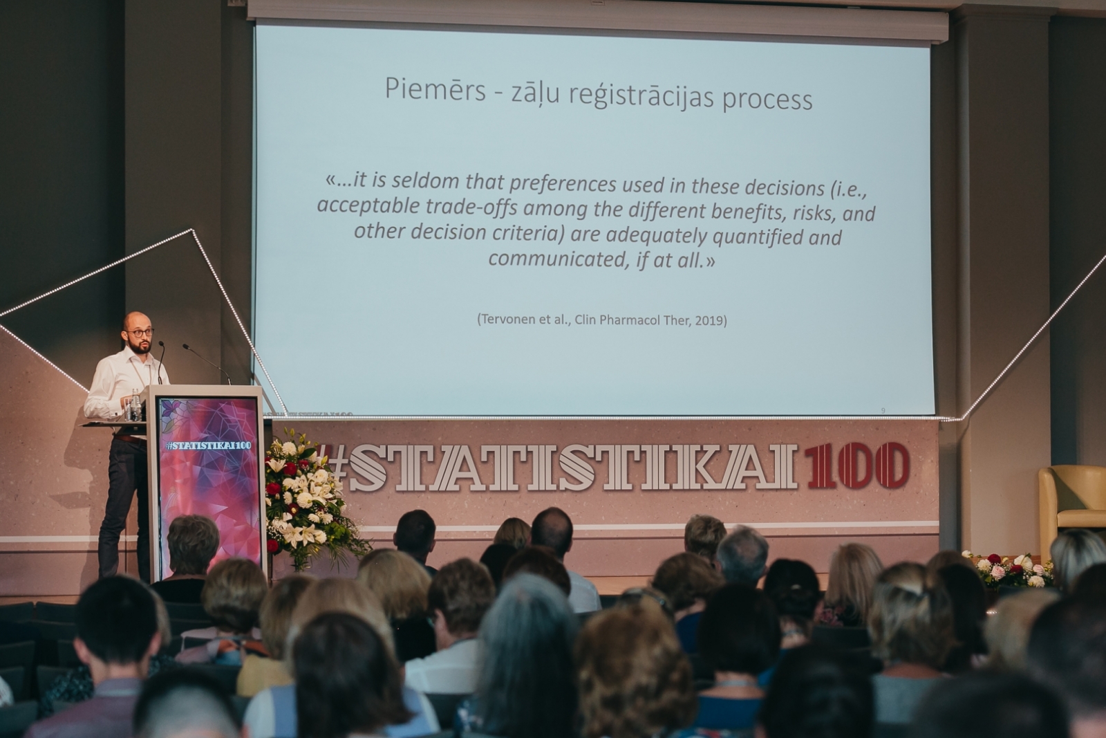 Kārlis Zālīte konferencē "Ar skatu nākotnē – statistika modernai sabiedrībai"